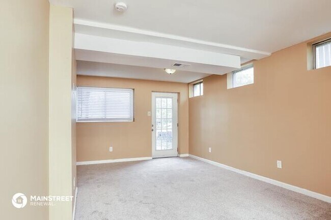 Building Photo - 5 Coachman Ct, O'Fallon, MO 63368