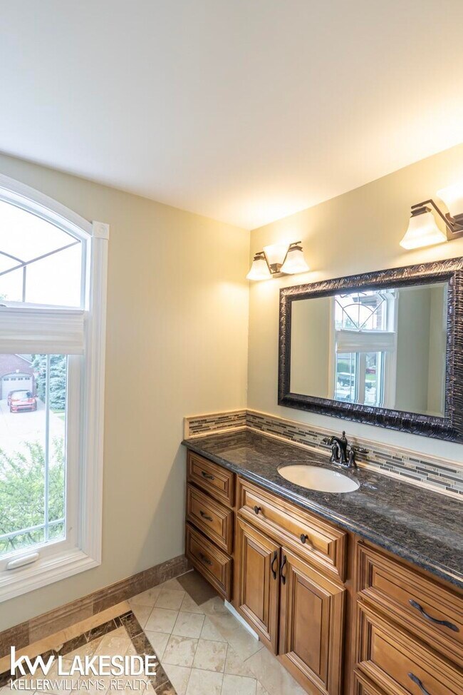 Building Photo - 47898 Lamplighter Trail