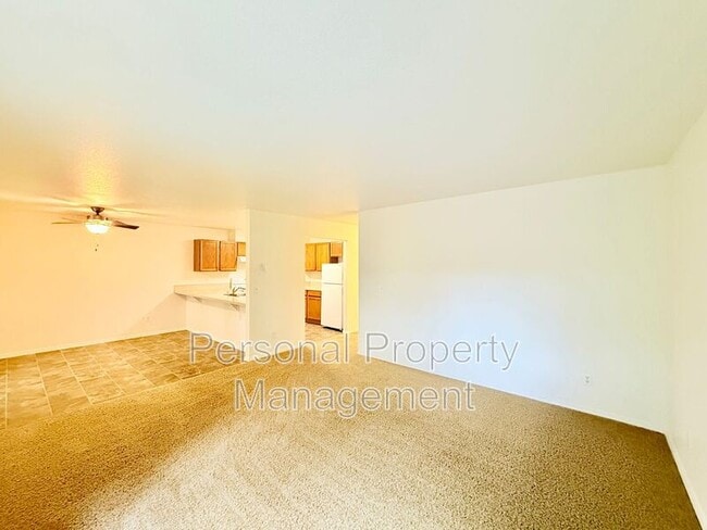 Building Photo - 3412 NE 66th Ave