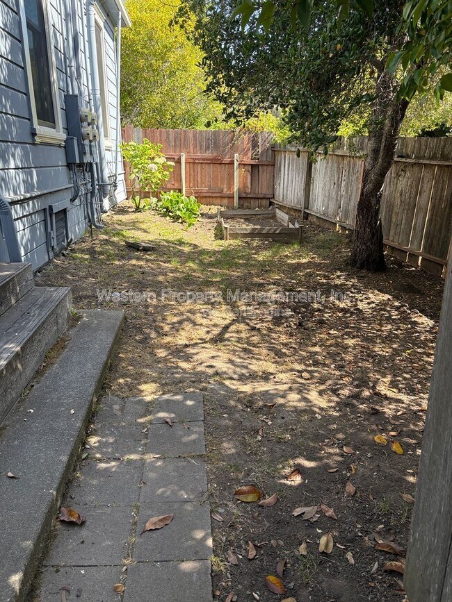 Building Photo - 6201 Soquel Dr