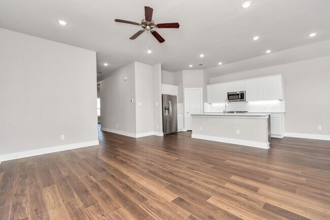 Building Photo - Welcome to the Sycamore – Style, Space & Simplicity All in One