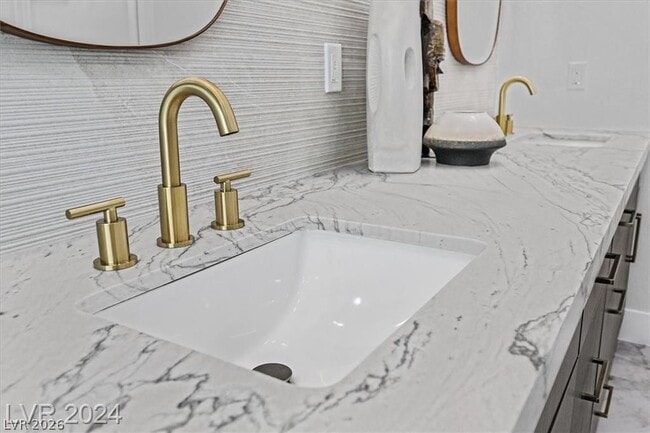 Building Photo - 8 Barton Spring Cir