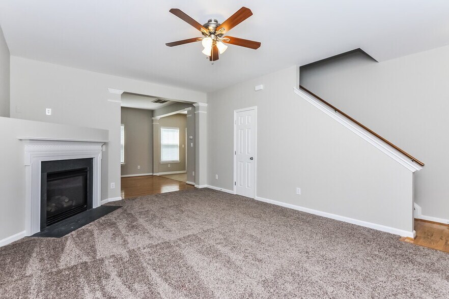Building Photo - 3629 Pinkham Way