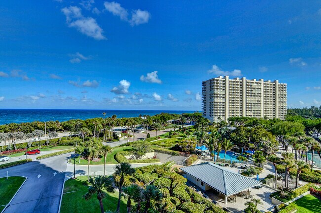 Building Photo - 4301 N Ocean Blvd
