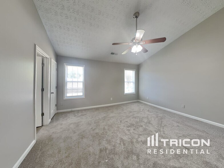 Building Photo - 332 Coburn Ct