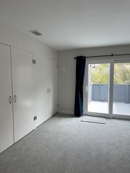 Lots of storage - 4659 Park Dr