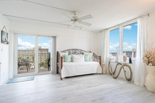 Building Photo - 3301 S Ocean Blvd