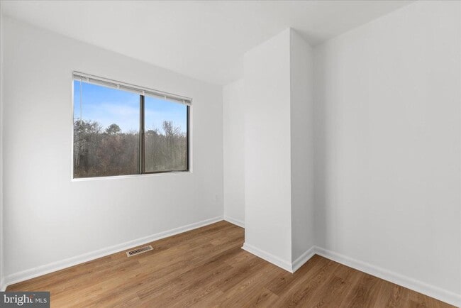 Building Photo - 6911 Cipriano Woods Ct