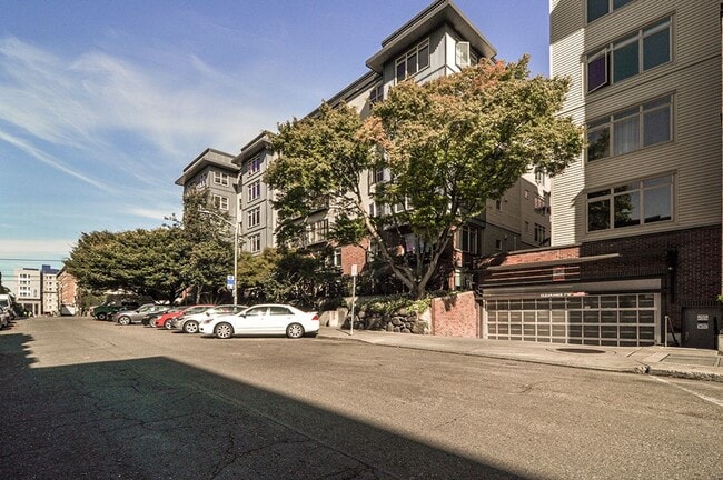 Building Photo - 1620 Belmont Ave