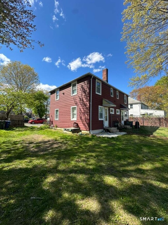 Building Photo - 184 Pearl Harbor St