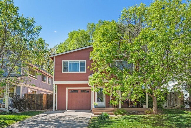 Building Photo - Prime Location | Spacious 4BD Home with El...