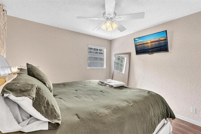 Building Photo - 1718 NW 97th Ave