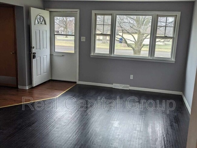 Building Photo - 5857 Divide Rd