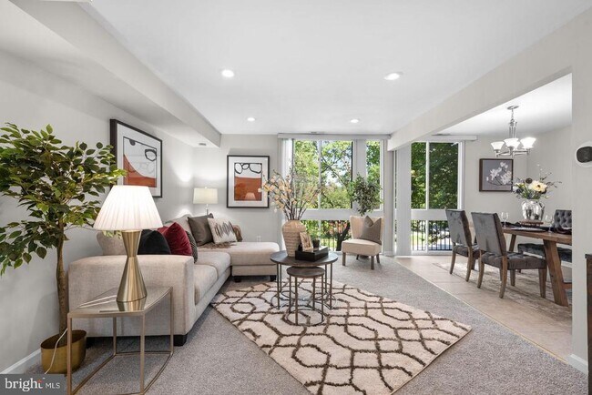 Building Photo - 10746 Green Mountain Cir