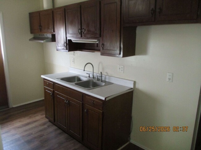 Building Photo - 503 Jefferies Ave