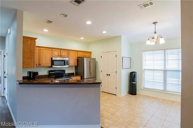 Building Photo - 8981 Spring Grove S