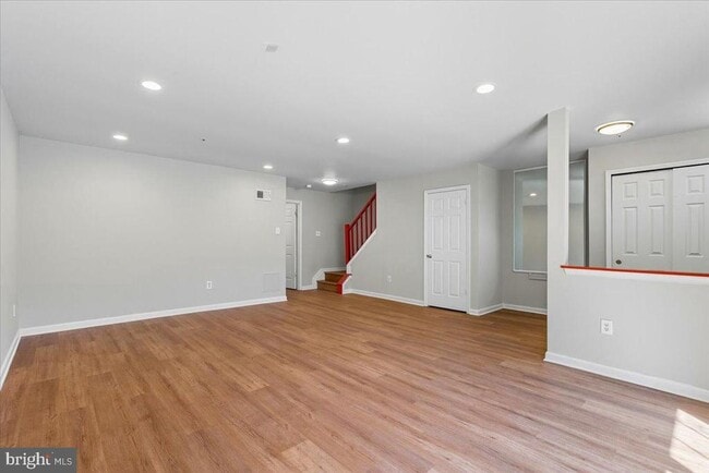 Building Photo - 9208 Fairlane Pl