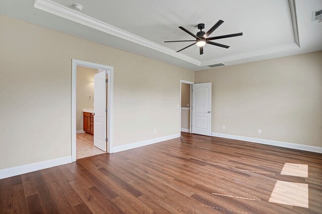 Building Photo - AVAILABLE NOW!-BUNGALOW STYLE HOME IN MORRISVILLE