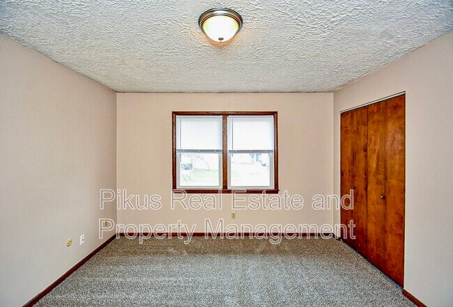 Building Photo - 2357 Ansley St