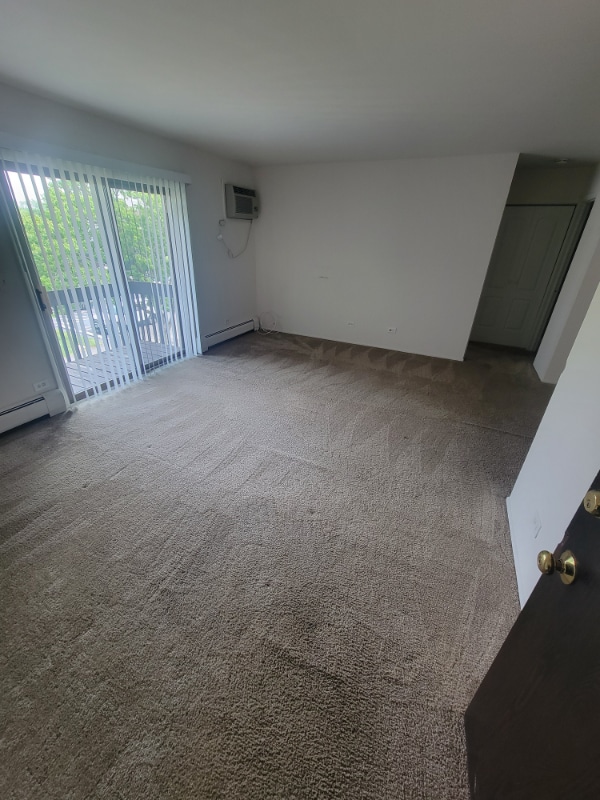 Building Photo - 547 Brookside Dr