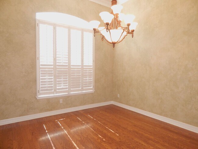 Building Photo - Coming Soon to South Tyler! Stunning 4 Bedroom, 2.5 Bath Home