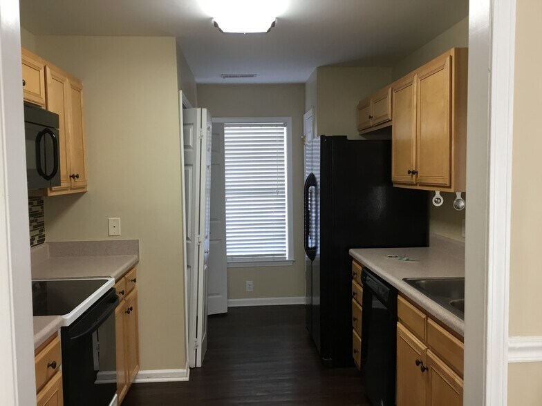 Building Photo - 6032 Evans Mill Rd