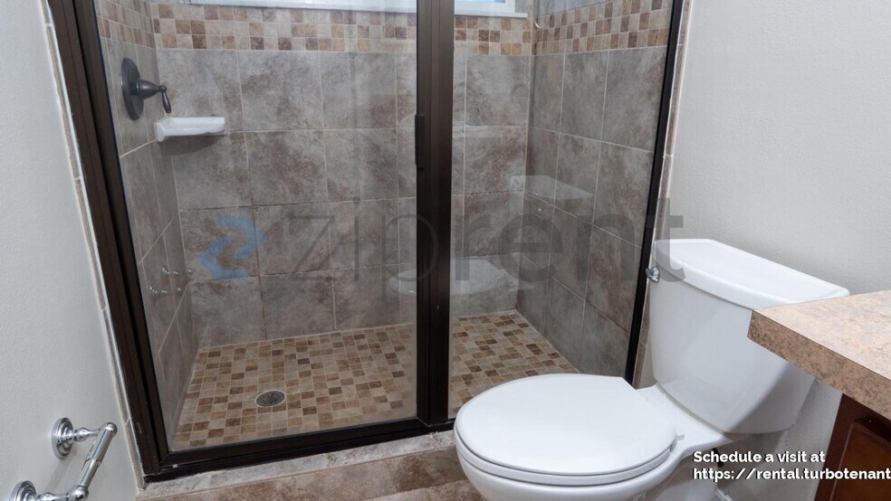 Building Photo - 3309 SW Frankford St