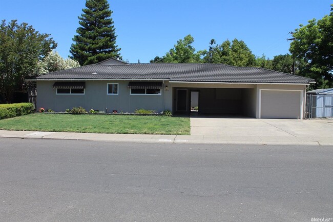 Primary Photo - 1213 27th Ave