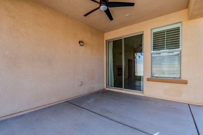 Building Photo - Spacious Elegance in Rancho Sahuarita’s Ga...