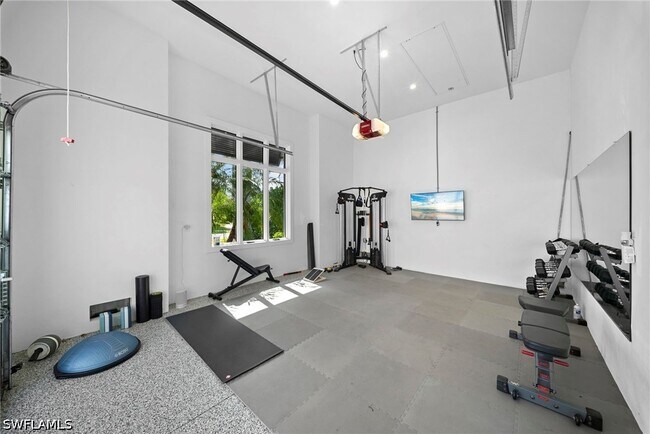 Building Photo - 3123 Crayton Rd