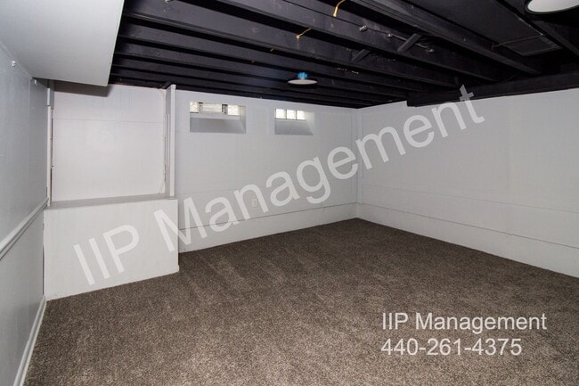 Building Photo - 4086 Hinsdale Rd