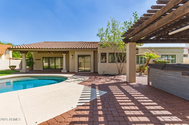 Building Photo - 9740 E Gold Dust Ave