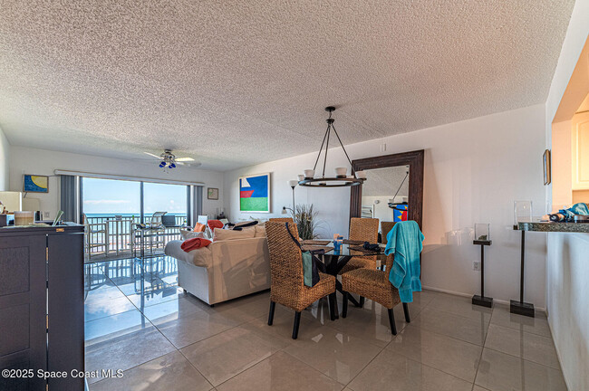 Building Photo - 1465 Jimmy Buffett Mem Hwy