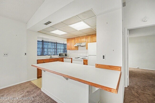 Building Photo - 2106 Tarrytown Ln NE