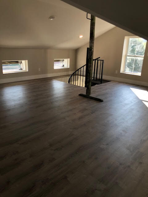 Second Floor Unit - 906 Saratoga St