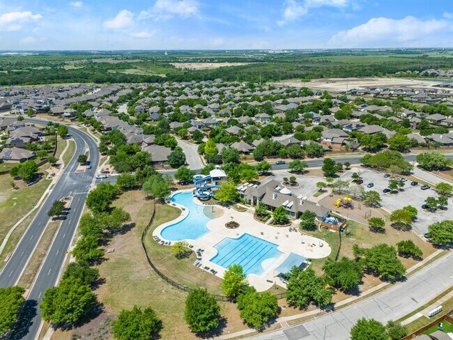 Building Photo - 14424 Heartland Dr