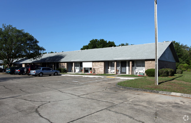 Building Photo - Colony Court Apartments