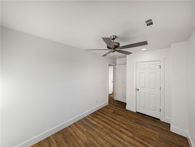 Building Photo - 1214 Nedra Dr