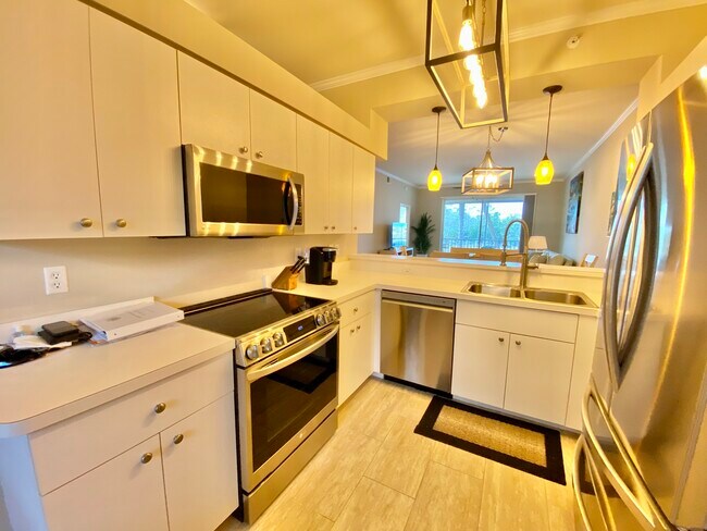 Building Photo - 7515 Stoneybrook Dr
