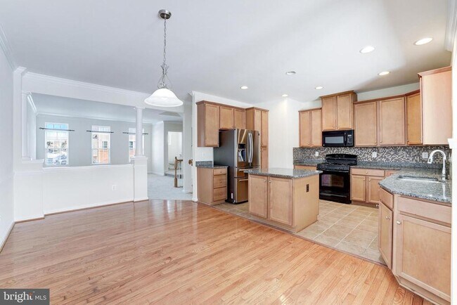 Building Photo - 25767 Double Bridle Terrace