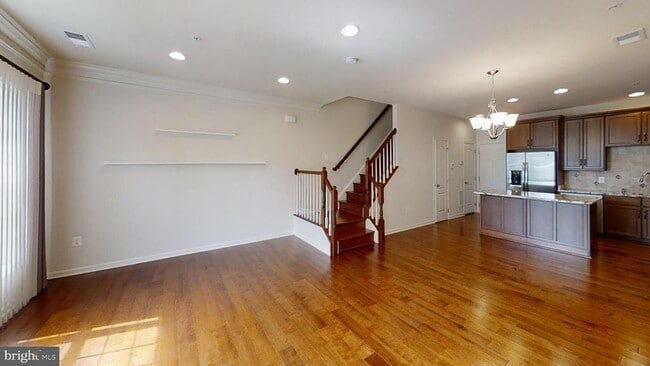 Building Photo - 43138 Thoroughfare Gap Terrace