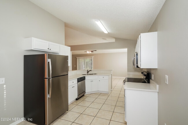 Building Photo - 9135 Shindler Crossing Dr