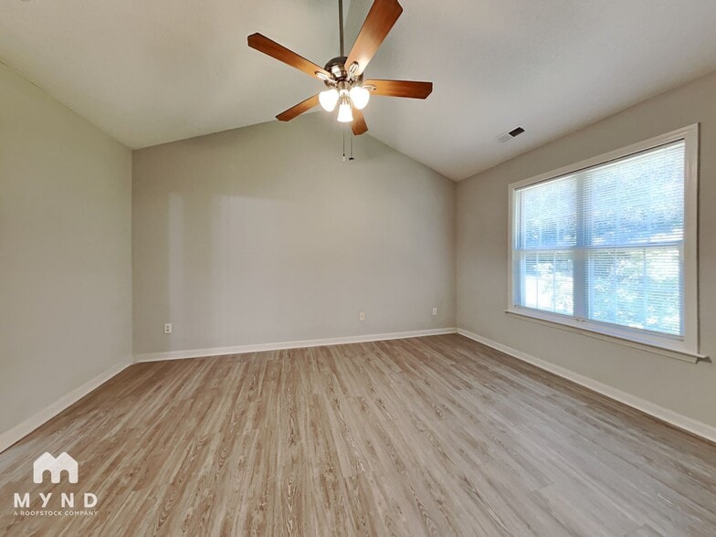 Building Photo - 1808 Crag Burn Ln