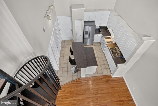 Building Photo - 501 Hungerford Dr