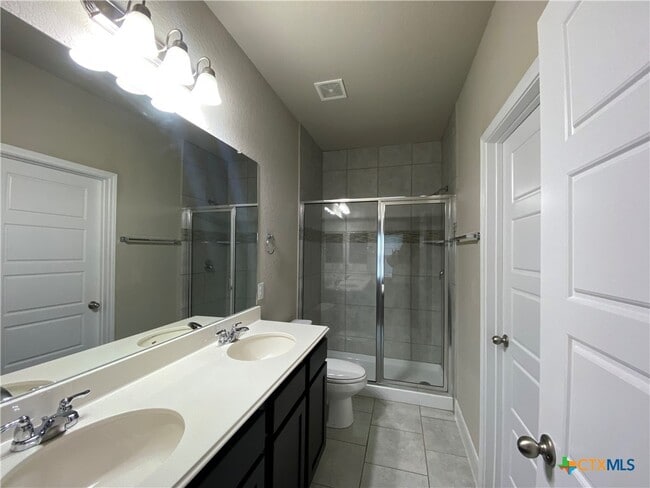 Building Photo - 1251 FM306