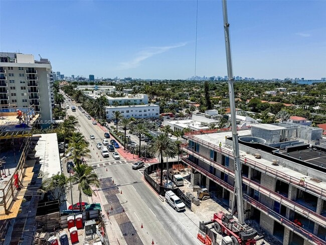 Building Photo - 9341 Collins Ave