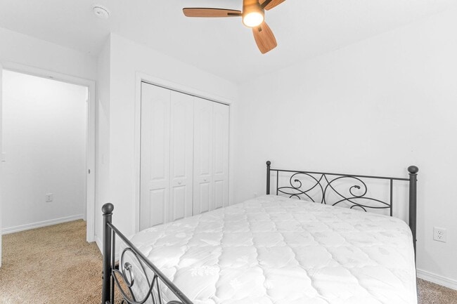 Building Photo - Modern 3-Bedroom Home Near Branson Landing...