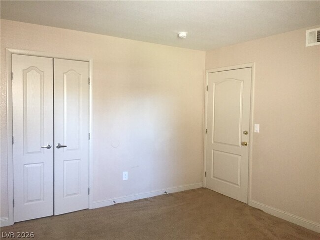 Building Photo - 5055 W Hacienda Ave