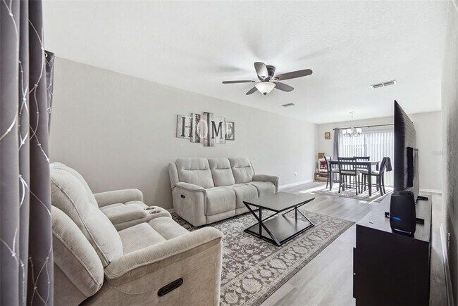 Building Photo - 9649 Tocobaga Pl