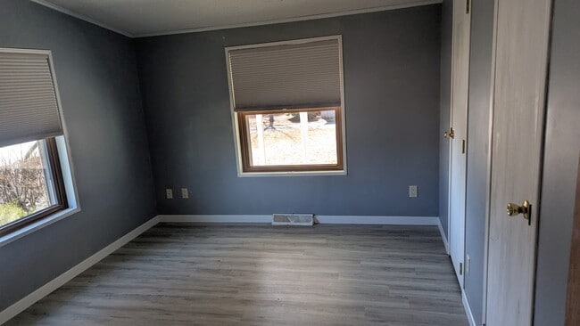 Building Photo - 121 Polopony Ct